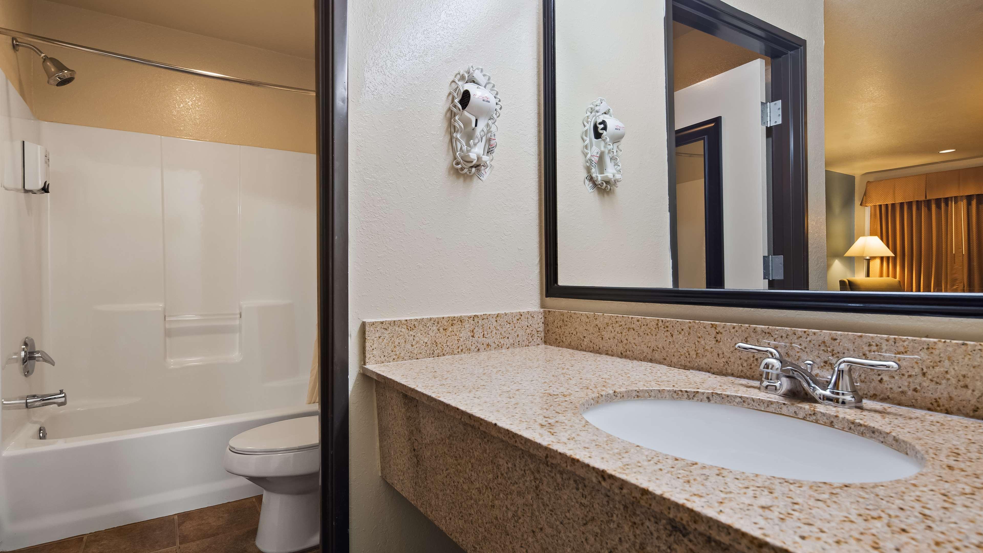 Best Western Regency Inn & Suites Gonzales Ngoại thất bức ảnh