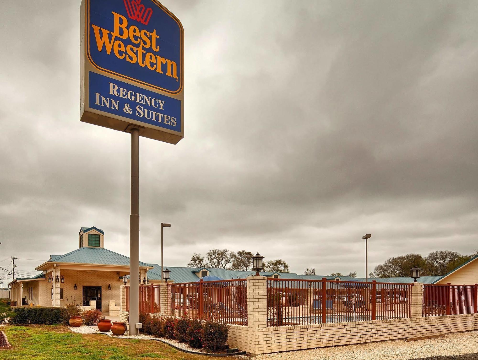 Best Western Regency Inn & Suites Gonzales Ngoại thất bức ảnh